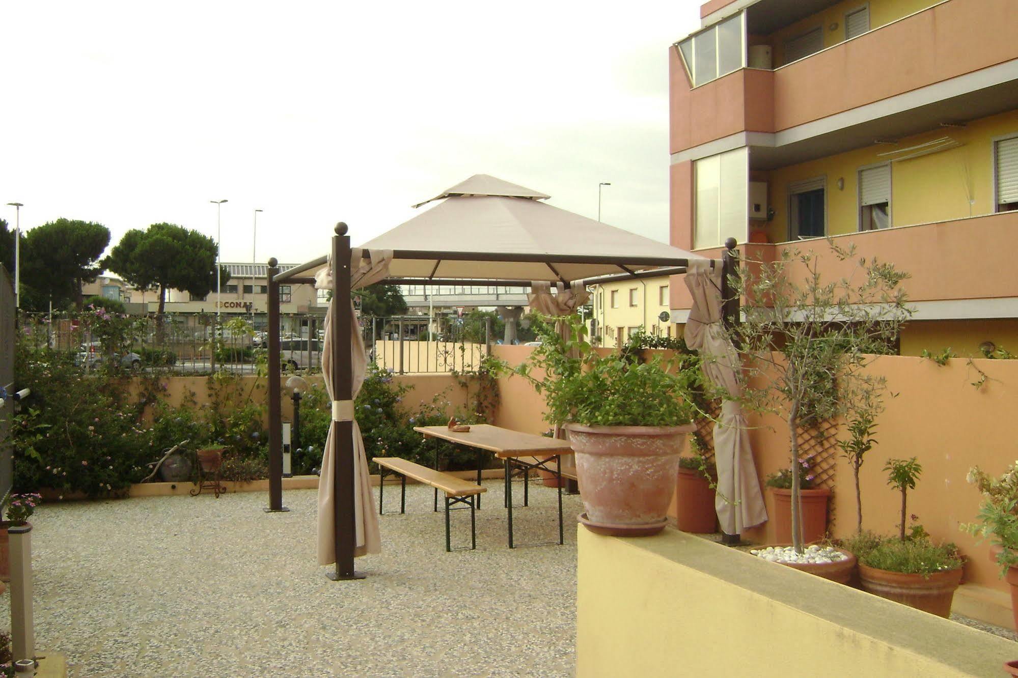 فندق Sun&Sardinia مونسيرّاتو المظهر الخارجي الصورة